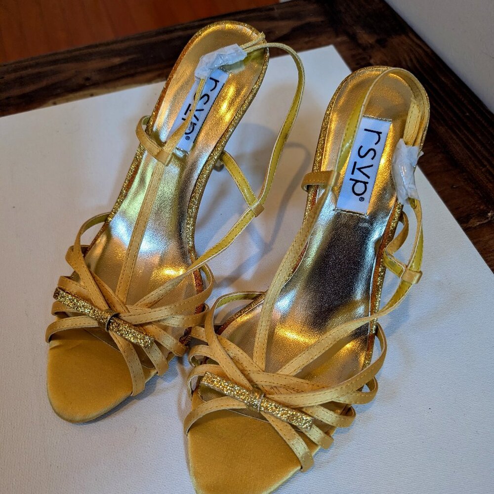 NWOT RSVP Heels
